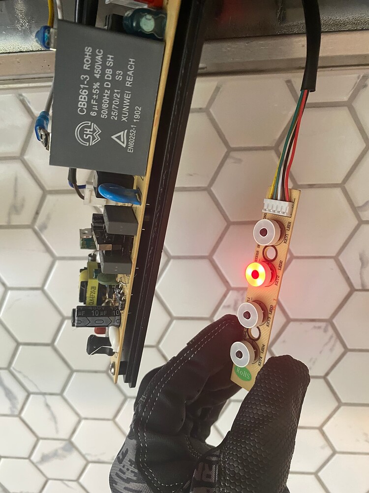Button and LED board to control the rangehood